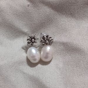 Elegant Silver and White Pearl Earrings